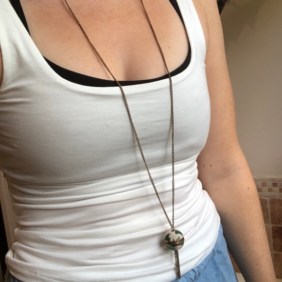 Indonesian artisan long chain gold necklace - Picture 2 of 3